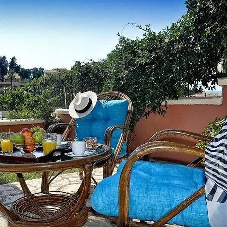 Alessandro's Appartement Mantouki